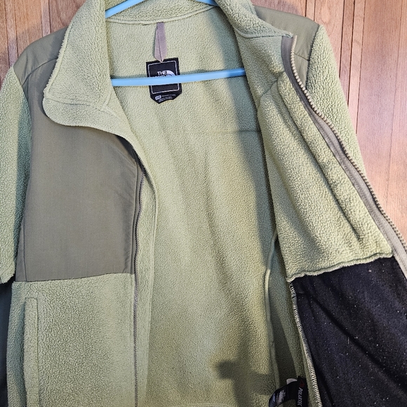 The North Face Green Fleece Jacket, M - Picture 7 of 7